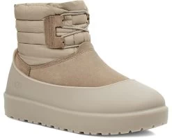 UGG Classic Mini Lace-Up Weather
