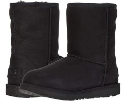UGG Kids Classic Short II Waterproof (Little Kid/Big Kid)